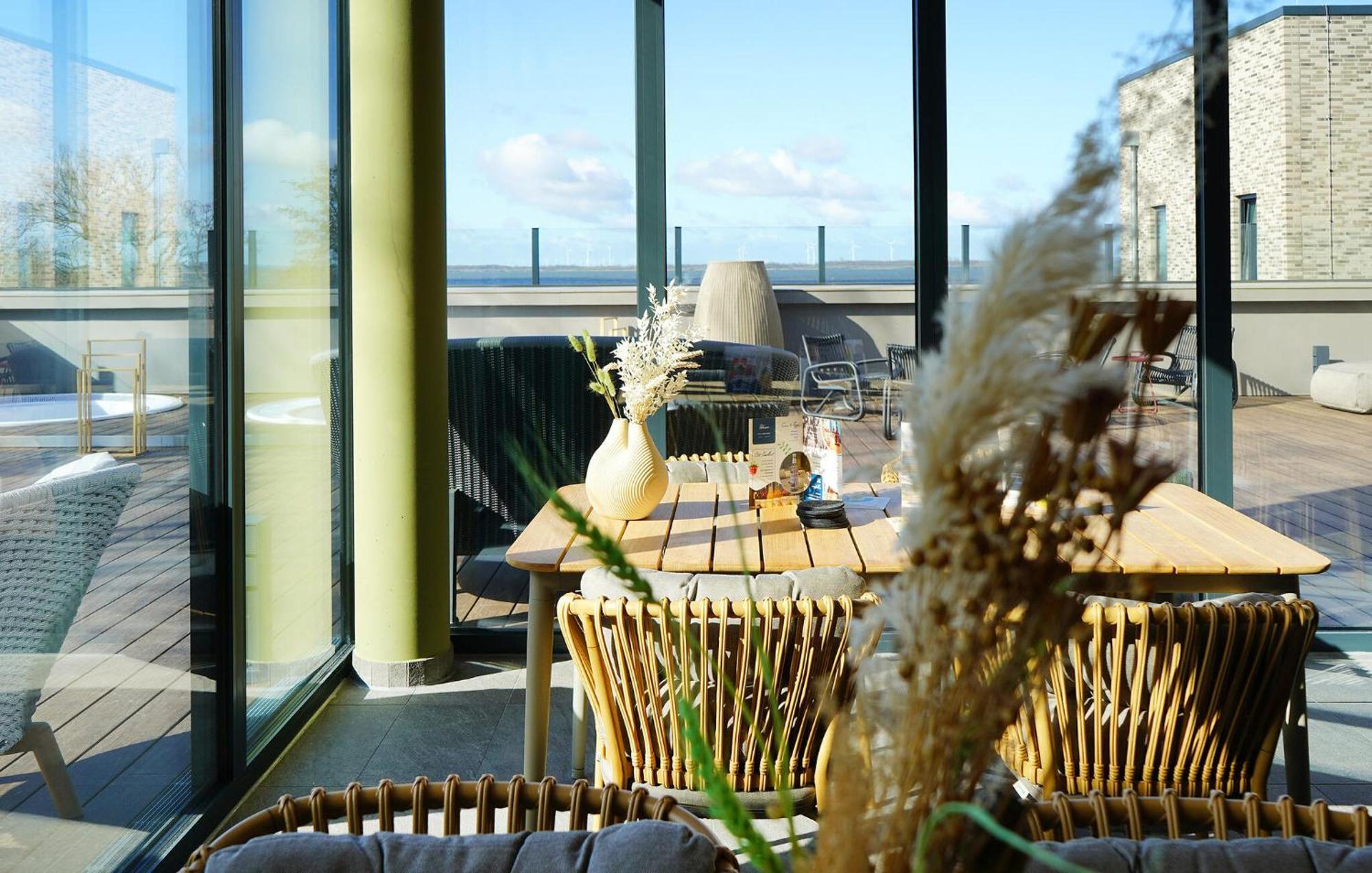 Beach Front Home In Lembruch-Duemmer See With Wifi Extérieur photo