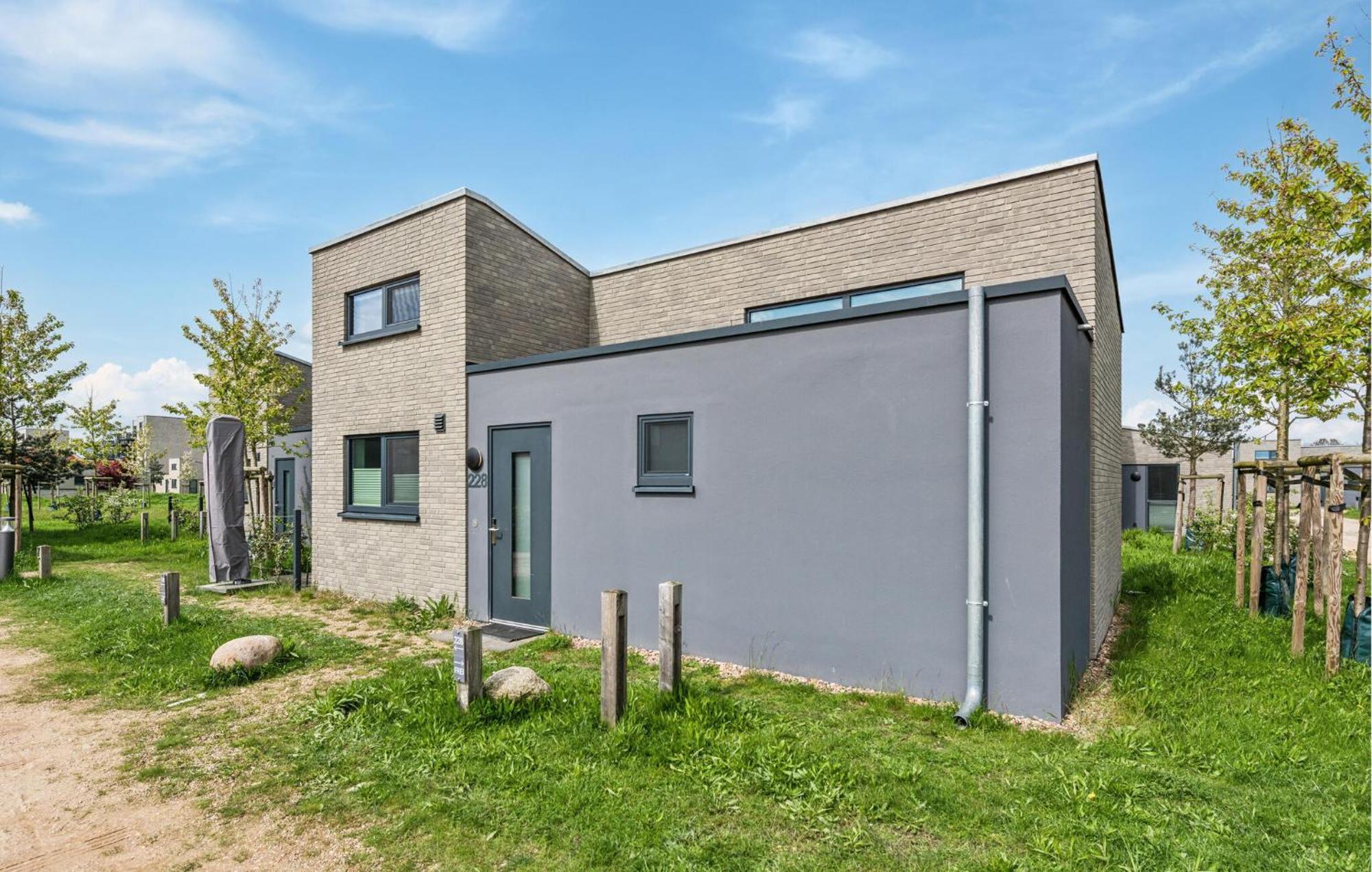 Beach Front Home In Lembruch-Duemmer See With Wifi Extérieur photo
