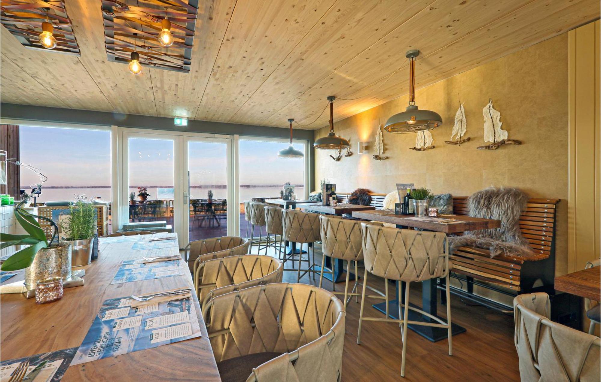 Beach Front Home In Lembruch-Duemmer See With Wifi Extérieur photo