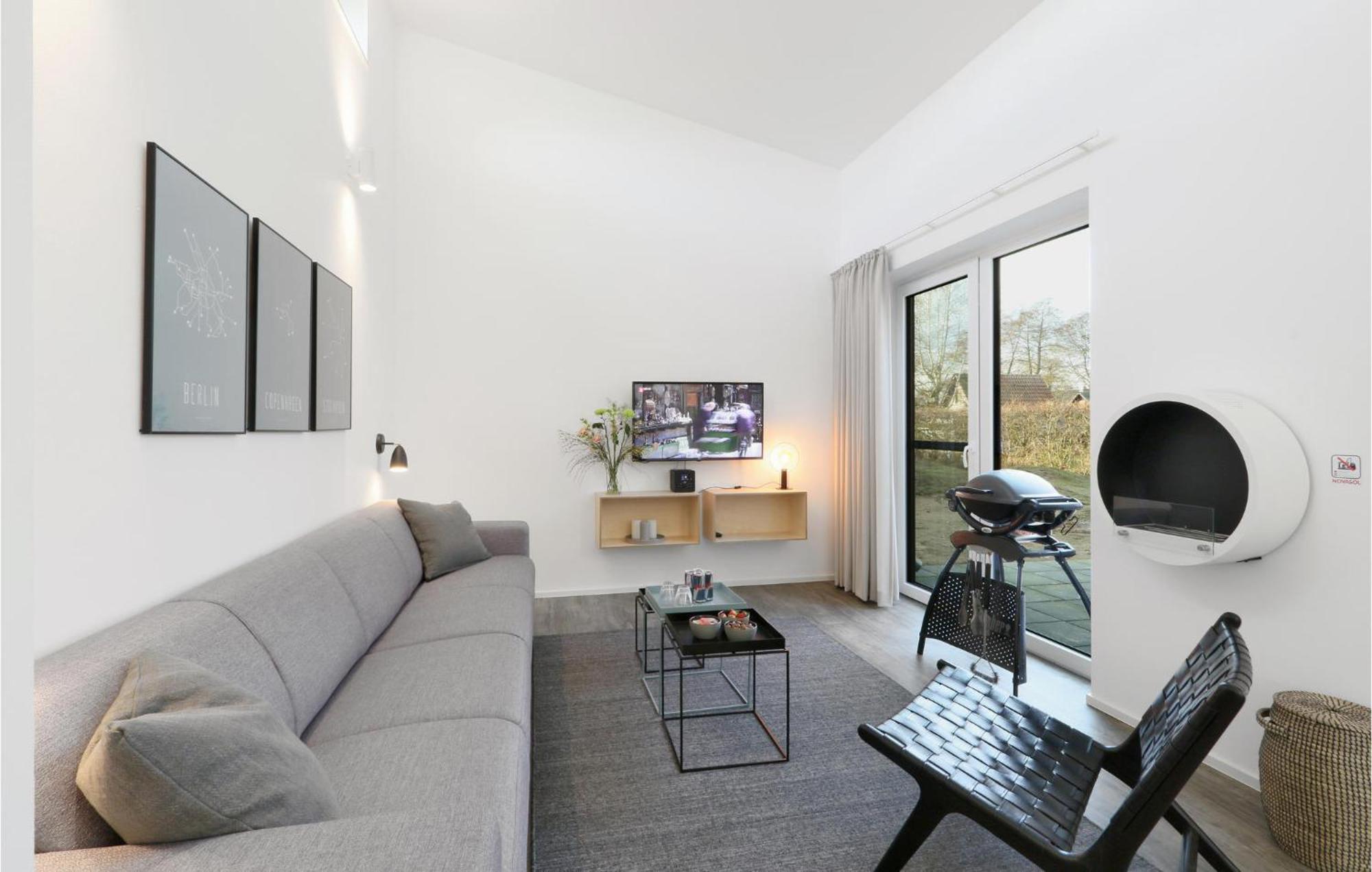 Beach Front Home In Lembruch-Duemmer See With Wifi Extérieur photo