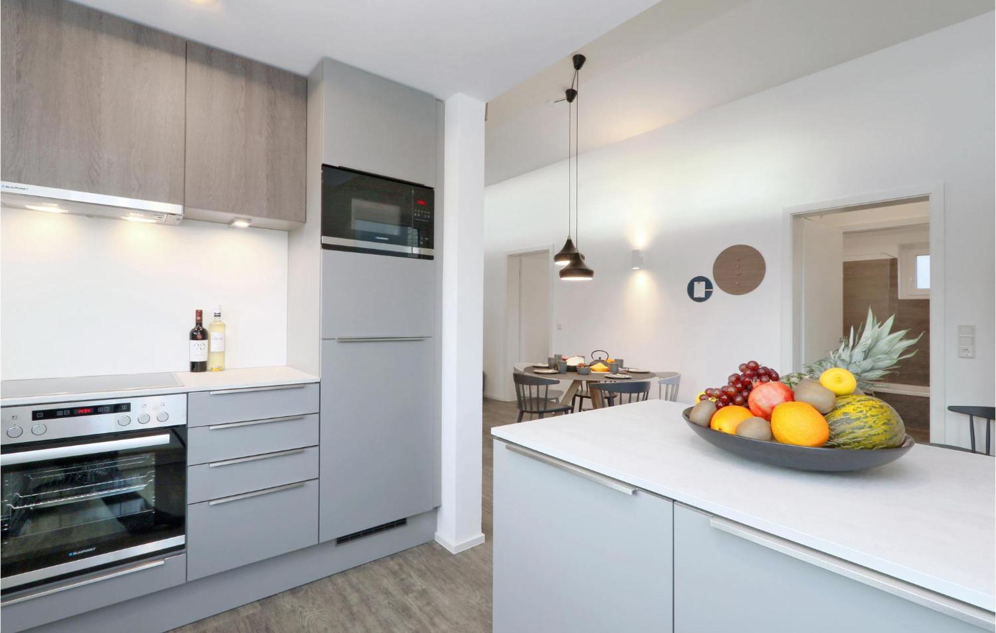 Beach Front Home In Lembruch-Duemmer See With Wifi Extérieur photo