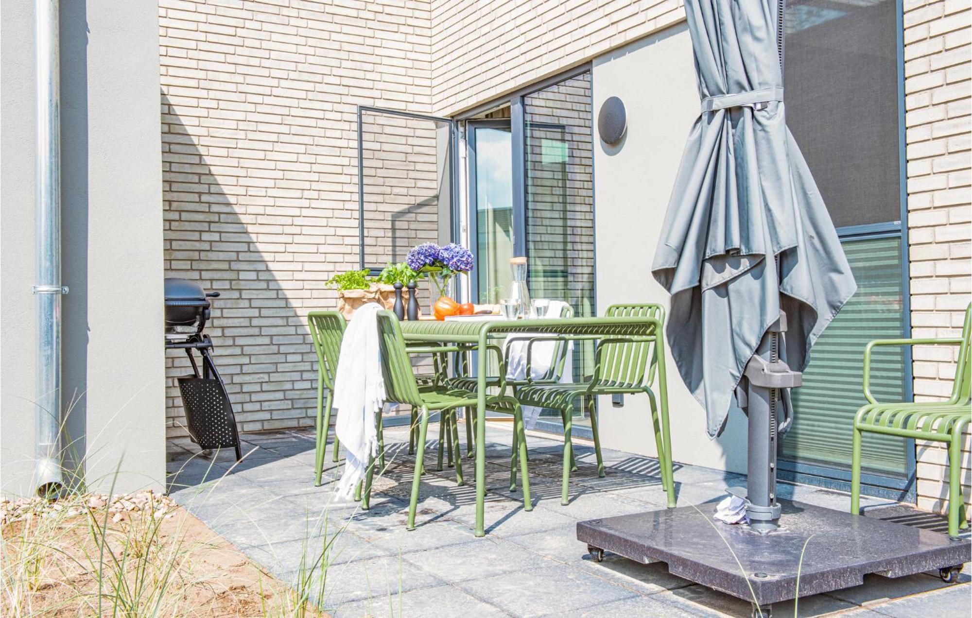 Beach Front Home In Lembruch-Duemmer See With Wifi Extérieur photo