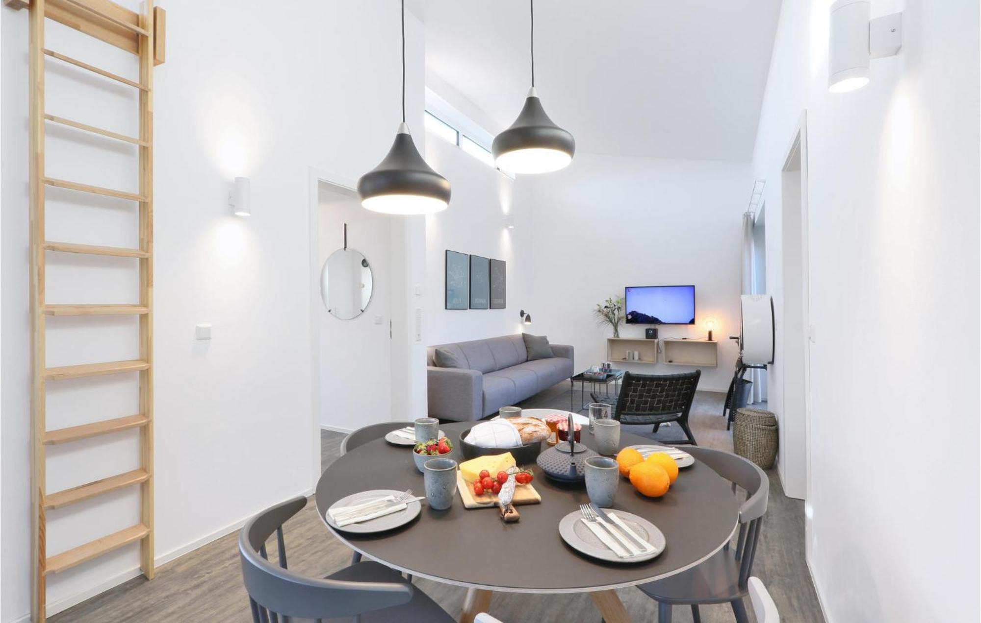 Beach Front Home In Lembruch-Duemmer See With Wifi Extérieur photo