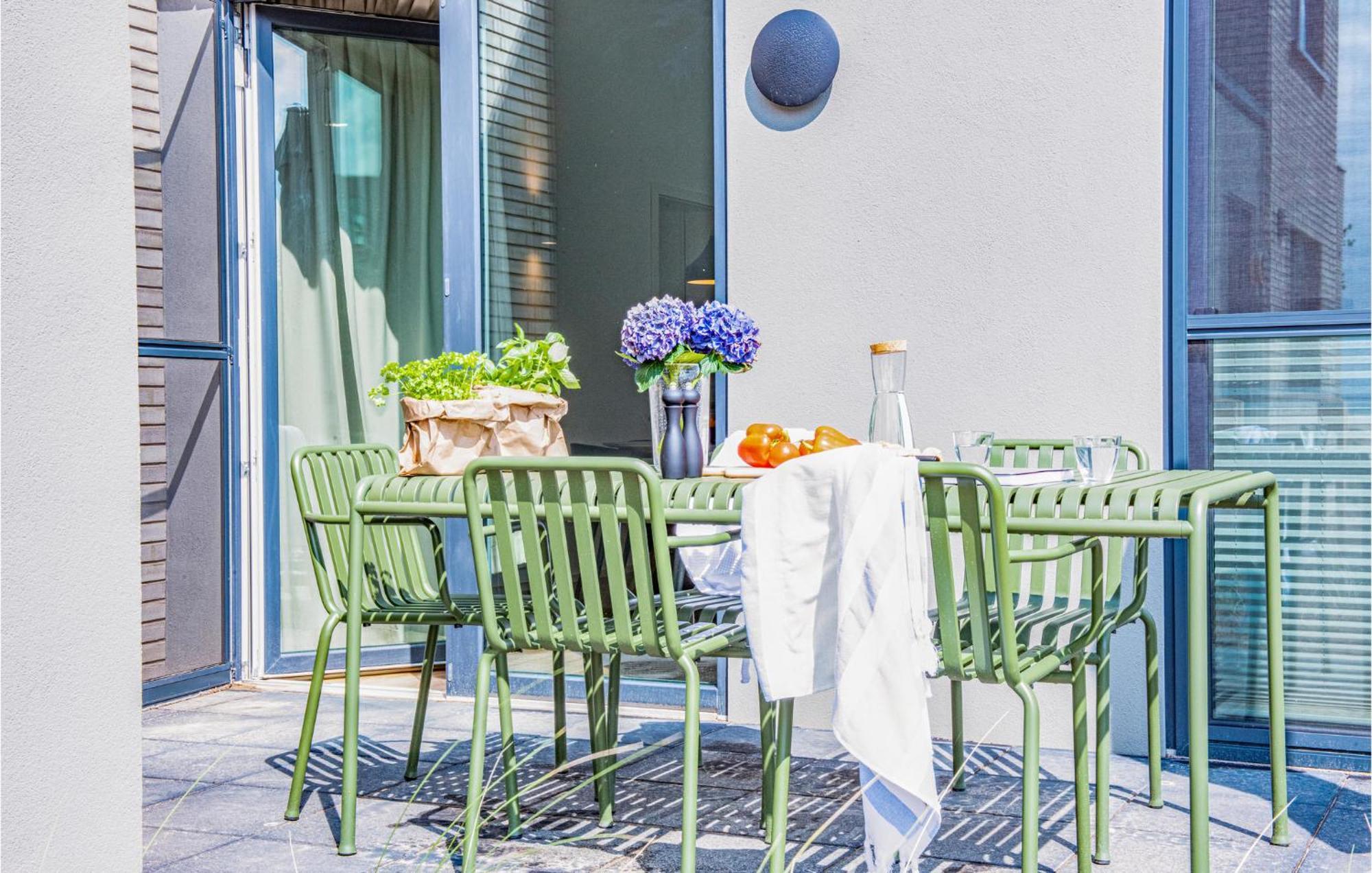 Beach Front Home In Lembruch-Duemmer See With Wifi Extérieur photo